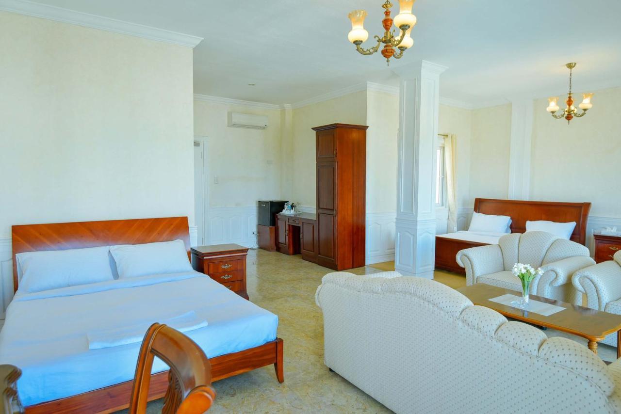 Casablanca By The Sea Hotel Olango Island Exterior photo
