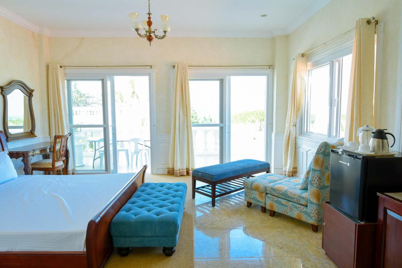 Casablanca By The Sea Hotel Olango Island Exterior photo