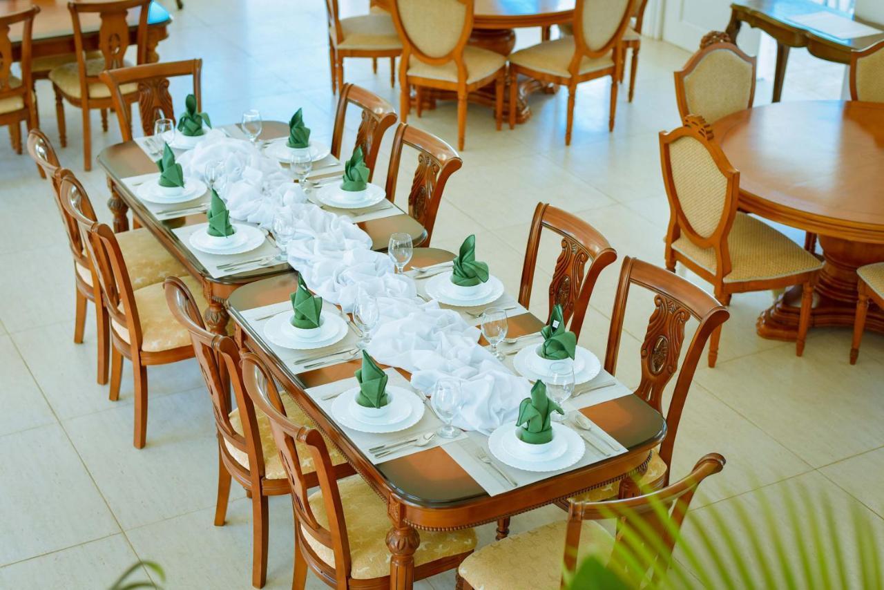 Casablanca By The Sea Hotel Olango Island Exterior photo